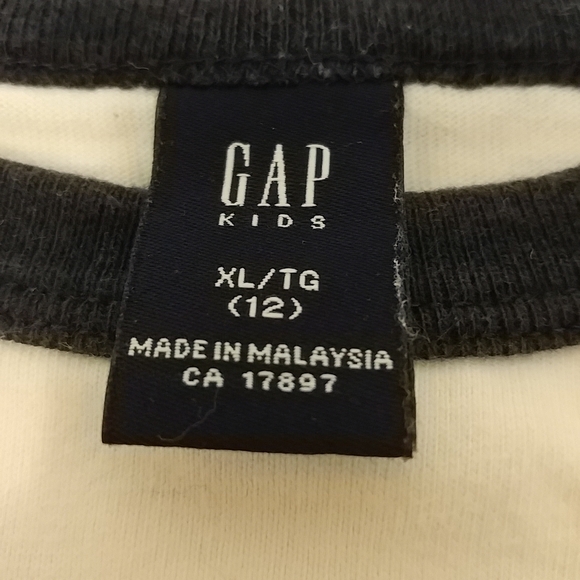 GAP Kids T-Shirt (Size XL, 12) - Picture 2 of 2
